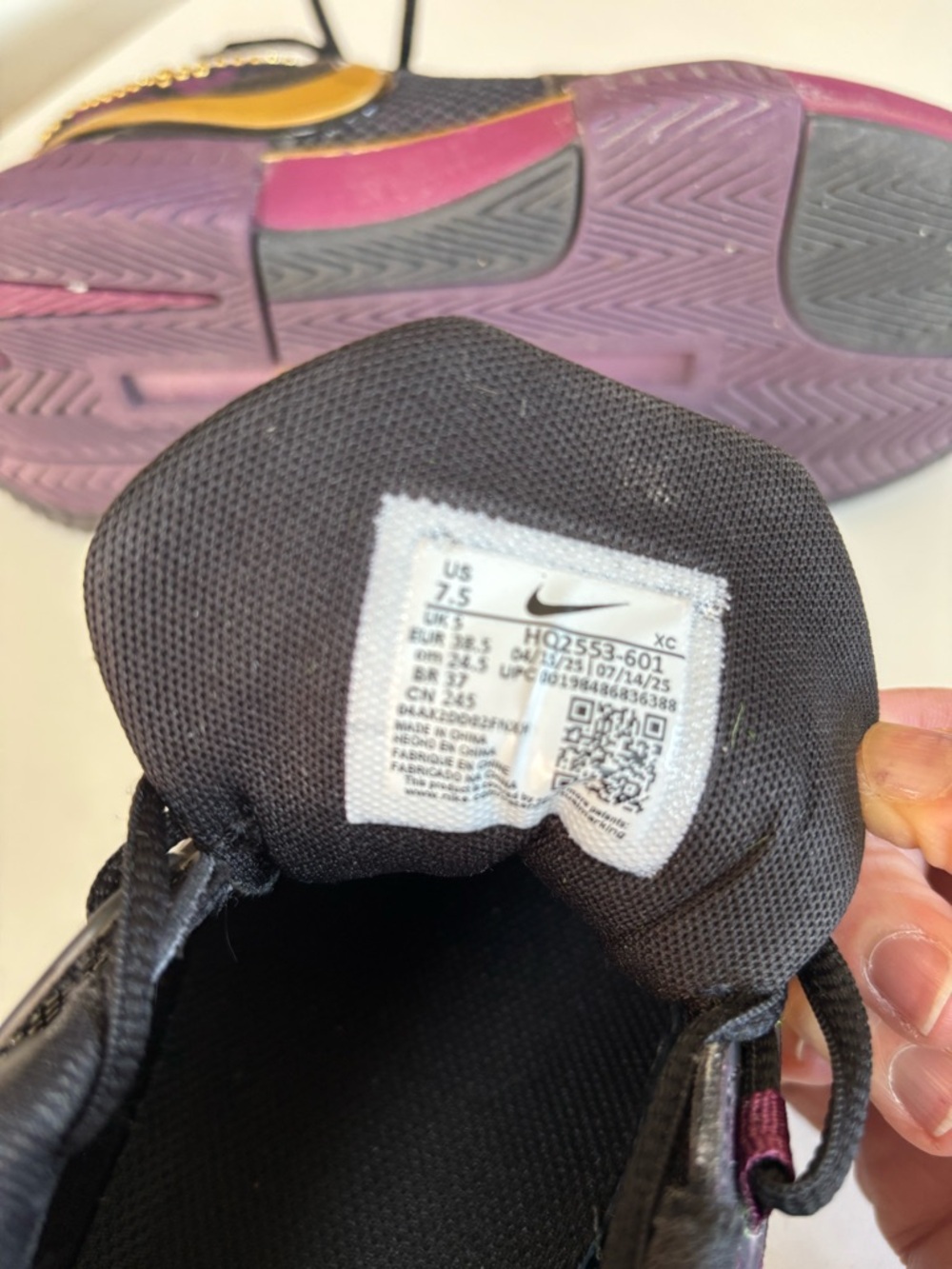Nike Osaka Zoom Challenge Bordeaux and metallic gold tennis shoe! Like New! - Picture 3 of 7